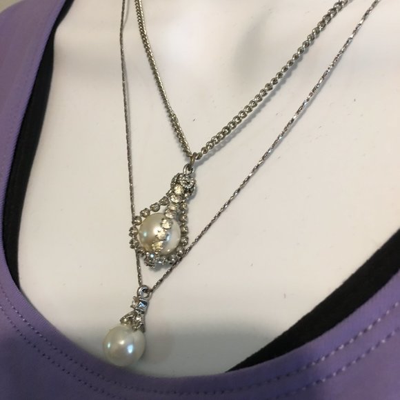 (2) Timeless Vintage Faux Pearl and Diamond Heirloom Necklaces, So Pretty! - Picture 3 of 7